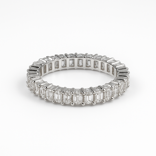 Elegant Eternity Band – 925 Sterling Silver (Size 18